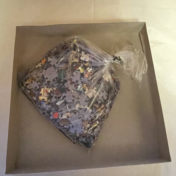 Lot of 2 Sunsout 1000 Pc Jigsaw Puzzles Cat Themed The Cat's Meow & Alley Cats - Picture 5 of 5